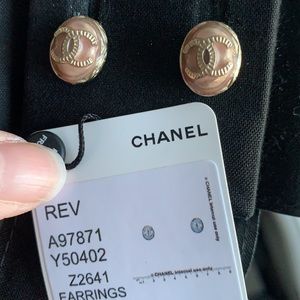 Chanel earrings golden nude blush pink-no box or tag